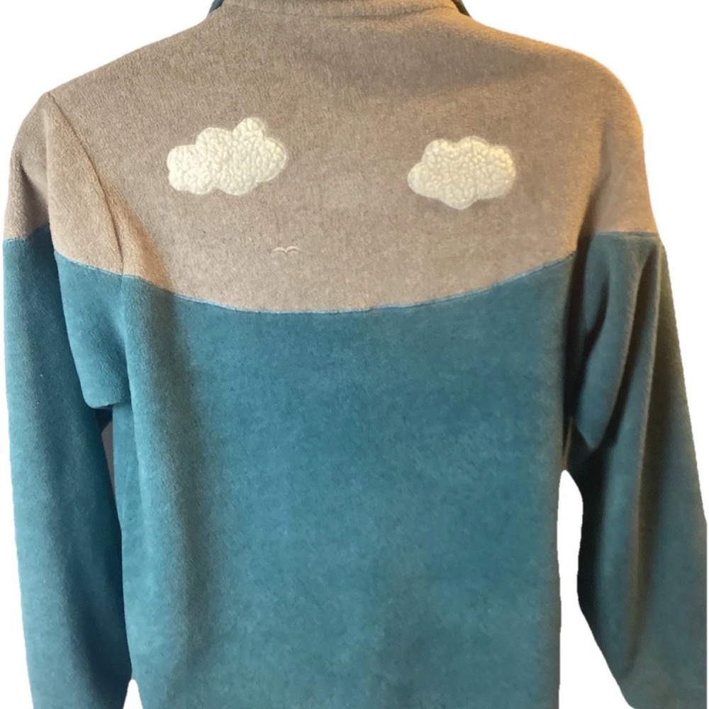 Northern Reflections Beige and Blue Sweater - Picture 2 of 10